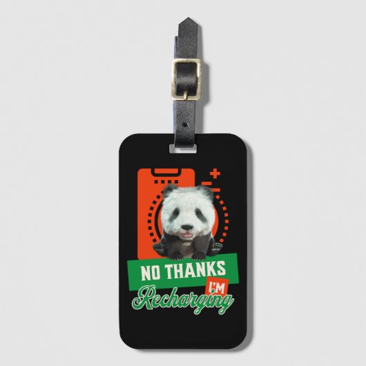 Grappige Panda Introvert Batterij Oplaad Ontwerp Bagagelabel (Voorkant (verticaal))