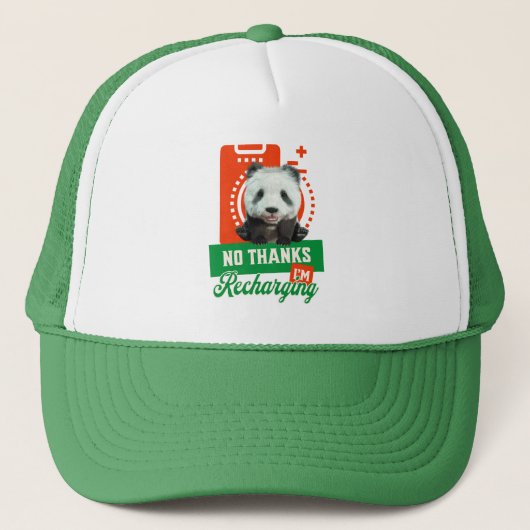 Grappige Panda Introvert Batterij Oplaad Ontwerp Trucker Pet (Voorkant)