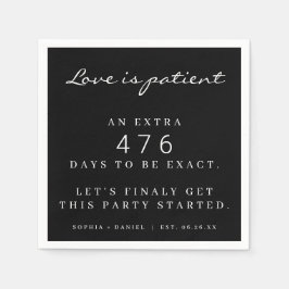 Grappige pandemische bruiloft uitgestelde liefde i servet