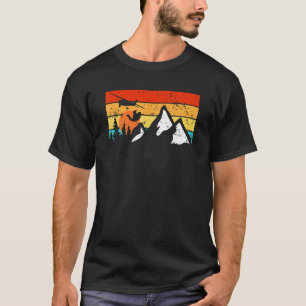 Grappige parachutist Zonsondergang En Bergen parac T-shirt
