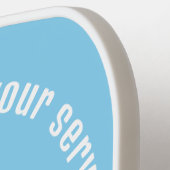 Grappige Pickle Martini Tip Uw Server - Blauw Pickleball Paddle (Links Detail)