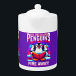 Grappige Pinguïn Cartoons: Lach met Pinguïns Theepot<br><div class="desc">Geniet van een goede lach met grappige pinguïn cartoons! Duik in prachtige illustraties die je zullen laten glimlachen. Perfect voor alle leeftijden!</div>