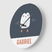 grappige pinguïn-gepersonaliseerde kinderen grote klok (Hoek)