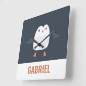 grappige pinguïn-gepersonaliseerde kinderen vierkante klok (Hoek)