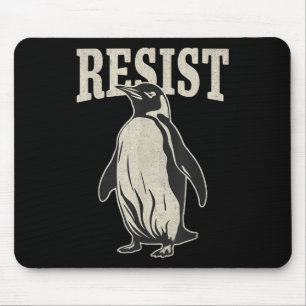 Grappige pinguïn verzet zich tegen pinguïns protes muismat