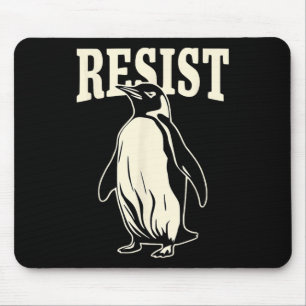 Grappige pinguïn verzet zich tegen pinguïns protes muismat