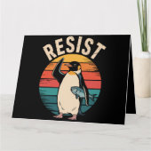 Grappige pinguïn verzet zich tegen tariefprotest kaart (Voorkant)