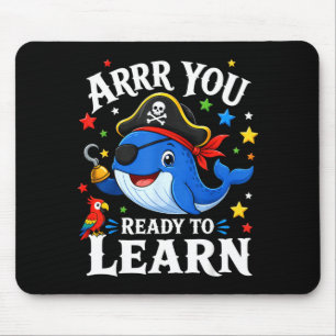 Grappige piraat leraar walvis arrr klaar om te ler muismat