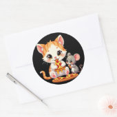 Grappige pizza eten kat pizza eten muis ronde sticker (Envelop)