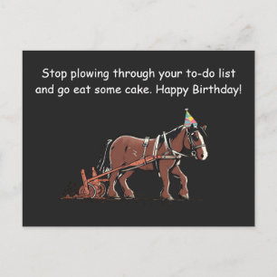 Grappige ploegende paard verjaardagsgroet briefkaart