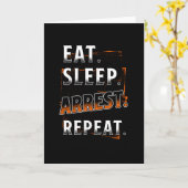 Grappige politieman die iets zegt kaart (Gele Bloem)