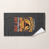 Grappige Pompoenen Halloween Taart Ontwerp_1 Handdoek (Handdoek)