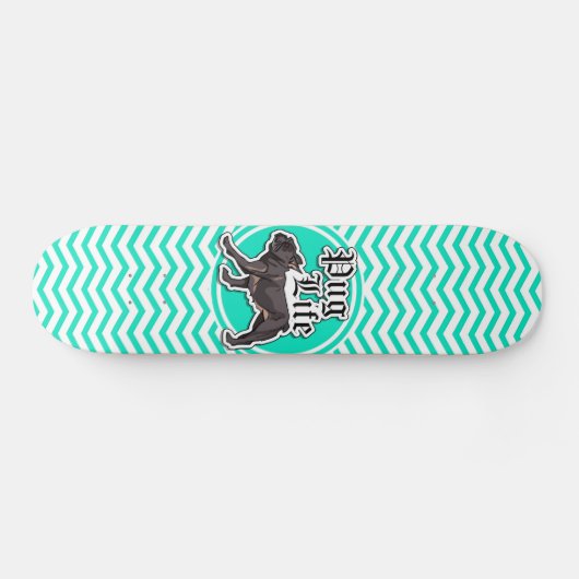 Grappige Pug; Aqua Chevron Skateboard (Horizontaal)