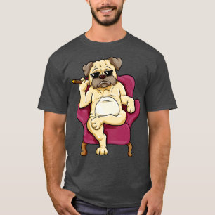 Grappige pug is een sigaar roken t-shirt