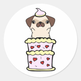Grappige pug springen uit een taart ronde sticker