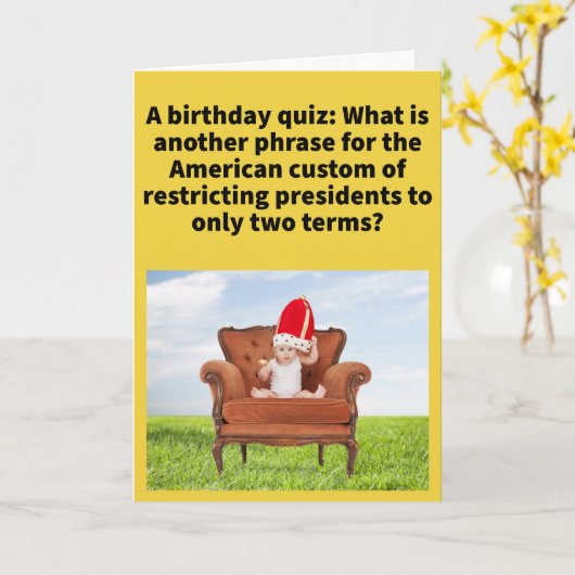 Grappige Pun Reign Check Gelukkige Verjaardag Kaart (Gele Bloem)