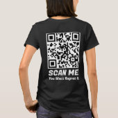 Grappige QR Scan Me! Grappige Spijt Grap T-shirt (Achterkant)