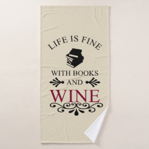 Grappige quote voor boeken- en wijnliefhebbers badhanddoek