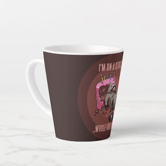 Grappige Raccoon Strict Whole Food Diet Cartoon Latte Mok (Linkerhoek)