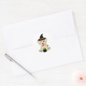 Grappige retriever hond is een heks ronde sticker (Envelop)