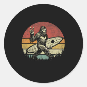 Grappige Retro Bigfoot Surfer Vintage Sasquatch Su Ronde Sticker