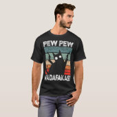 Grappige Retro Kat Pew Pew Kunst T-shirt (Voorkant volledig)