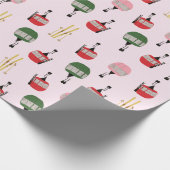 Grappige retro skilift gondel winter skiën roze cadeaupapier (Hoek)