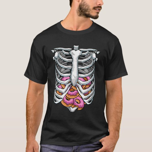 Grappige Rib Cage Skelet X-Ray Doughnut Halloween  T-shirt (Voorkant)