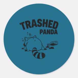 Grappige rommelige panda wasbeer krijgt humoristis ronde sticker