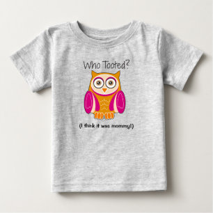 Grappige roze uil "Wie heeft er gestemd?" Kinder T