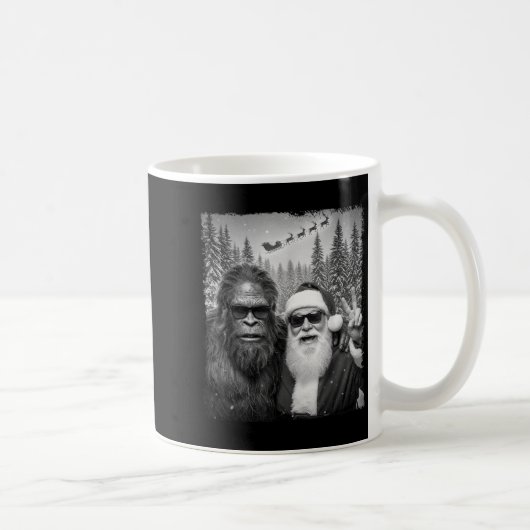 Grappige Sasquatch Meme Cool Selfie Met Sinterklaa Koffiemok (Rechts)