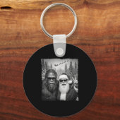 Grappige Sasquatch Meme Cool Selfie Met Sinterklaa Sleutelhanger (Voorkant)