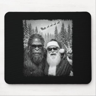 Grappige Sasquatch Meme Koude Selfie Met Santa Chr Muismat