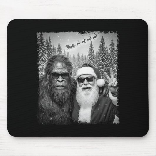 Grappige Sasquatch Meme Koude Selfie Met Santa Chr Muismat (Voorkant)