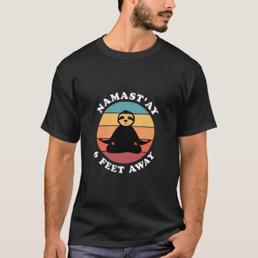 Grappige Schattigee Sloth Yoga Namastay Sociale Af T-shirt (Voorkant)