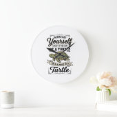Grappige Schildpad Citaat Vintage Gravure Ontwerp  Grote Klok (Huis)