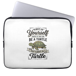 Grappige Schildpad Citaat Vintage Gravure Ontwerp  Laptop Sleeve
