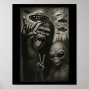 Grappige Selfie Bigfoot Alien Sasquatch Rock On Ha Poster