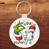 Grappige Six Seven 67 Meme 6 7 Kerst Elf Hand Jong Sleutelhanger (Voorkant)