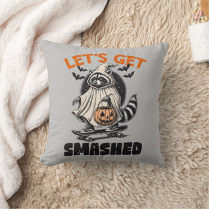 Grappige skateboardende wasbeer vintage Halloween Kussen