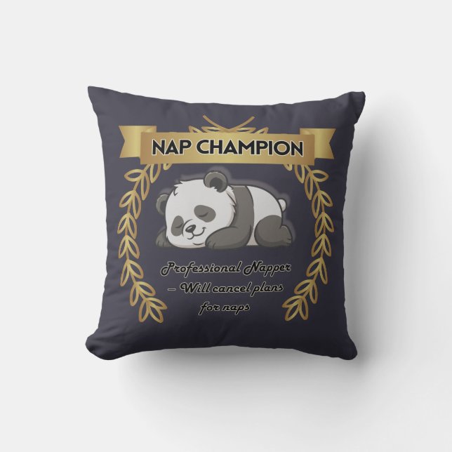Grappige Slaapkampioen Kussen – Knuffel Panda Kuss (Voorkant)