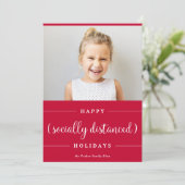 Grappige Sociale Afstand Kerstmis | Rode Foto Feestdagenkaart (Staand voorkant)