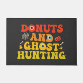 Grappige spookachtige groovy donuts en spookjacht deurmat (Voorkant)