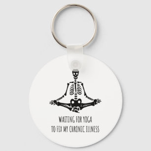 Grappige Spoonie Wachtend tot Yoga Mijn Chronische Sleutelhanger