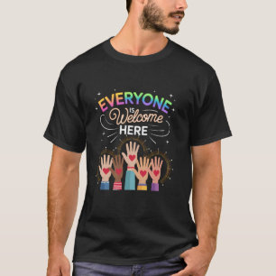 Grappige Spreuk Leraar Iedereen Is Hier Welkom Vro T-shirt