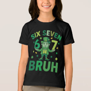Grappige St. Patricks Dag 2026 – Zes Zeven 67 Broe Tri-Blend Shirt