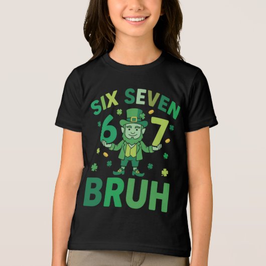 Grappige St. Patricks Dag 2026 – Zes Zeven 67 Broe Tri-Blend Shirt (Voorkant)