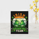 Grappige St. Patrick's Day Ierse Bierdrinkende Tea Kaart (Gele Bloem)