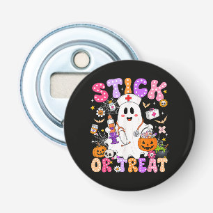 Grappige Stick Or Treat Schattige Verpleegster Gee Button Flesopener