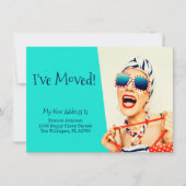 Grappige stranddame die ik heb verplaatst aankondiging (Voorkant)